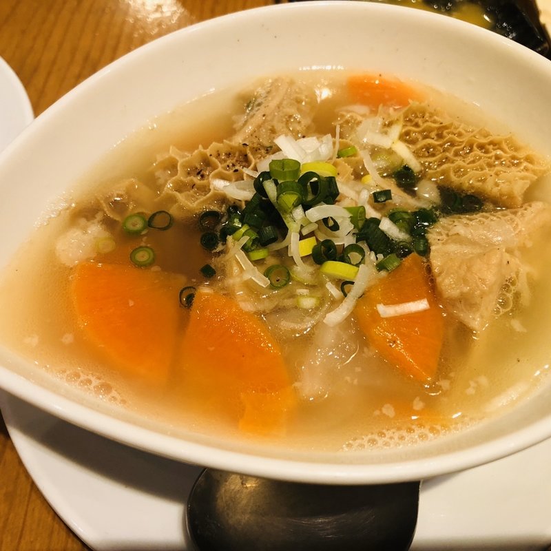 三種もつの塩煮込み(にくがとう　人形町店)