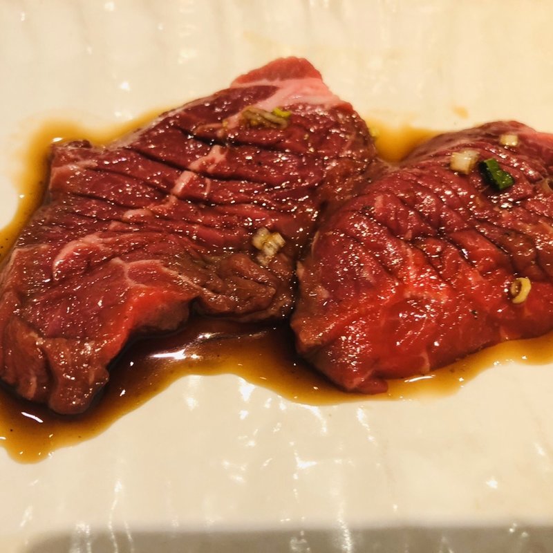 Gみうら牛のうちもも(にくがとう　人形町店)