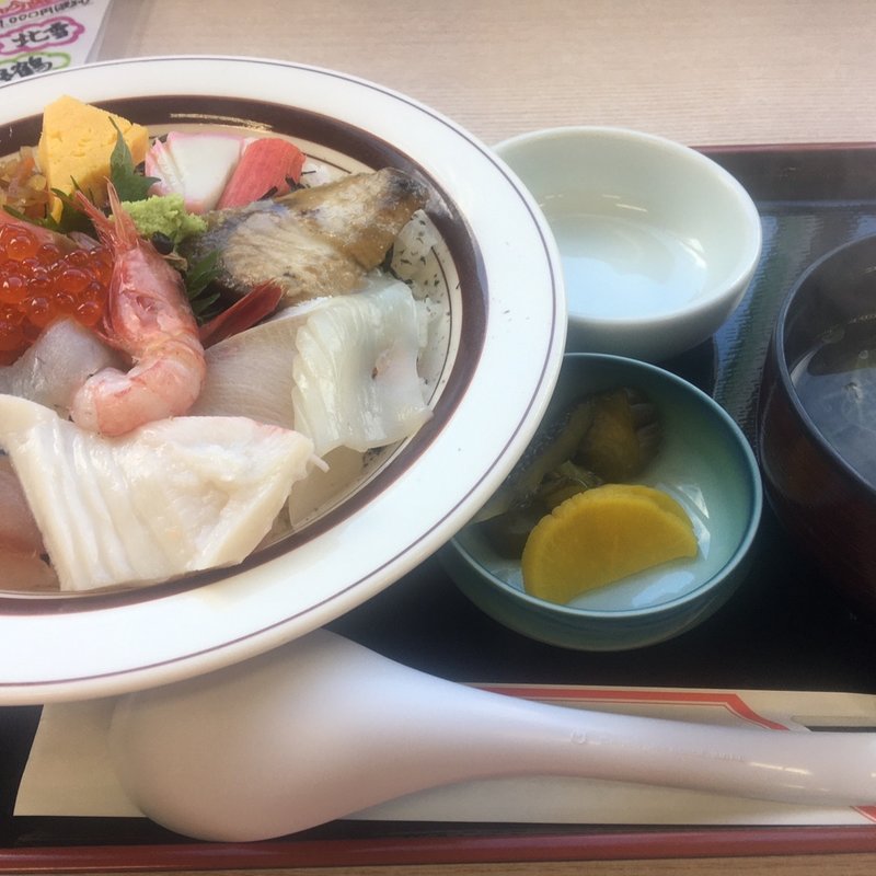 佐渡にぎわい丼(食事処よろこんで )