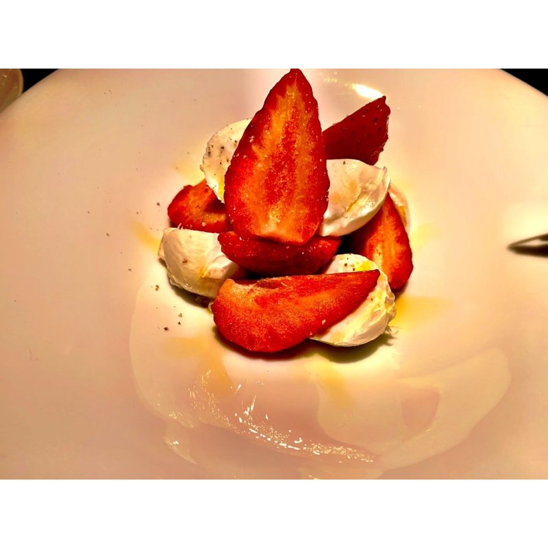 (炭焼きステーキとワイン obiobi)