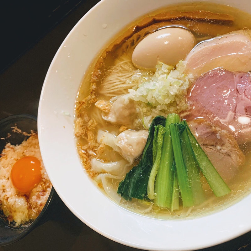 塩特製らぁ麺 名古屋コーチンたまごかけご飯(らぁ麺 すぎ本 )