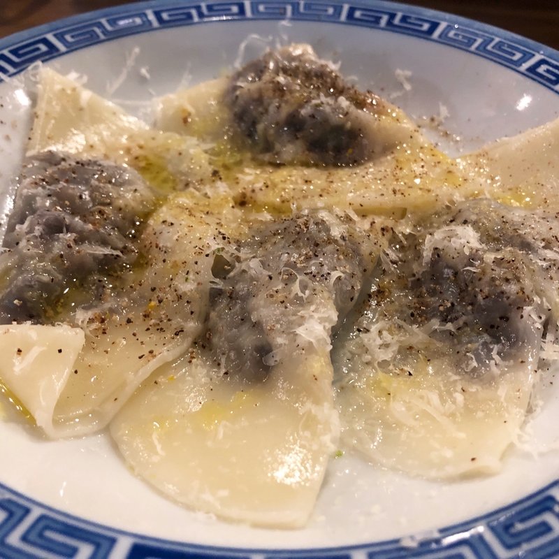 水餃子　牛肉の赤ワイン煮(Ata's)