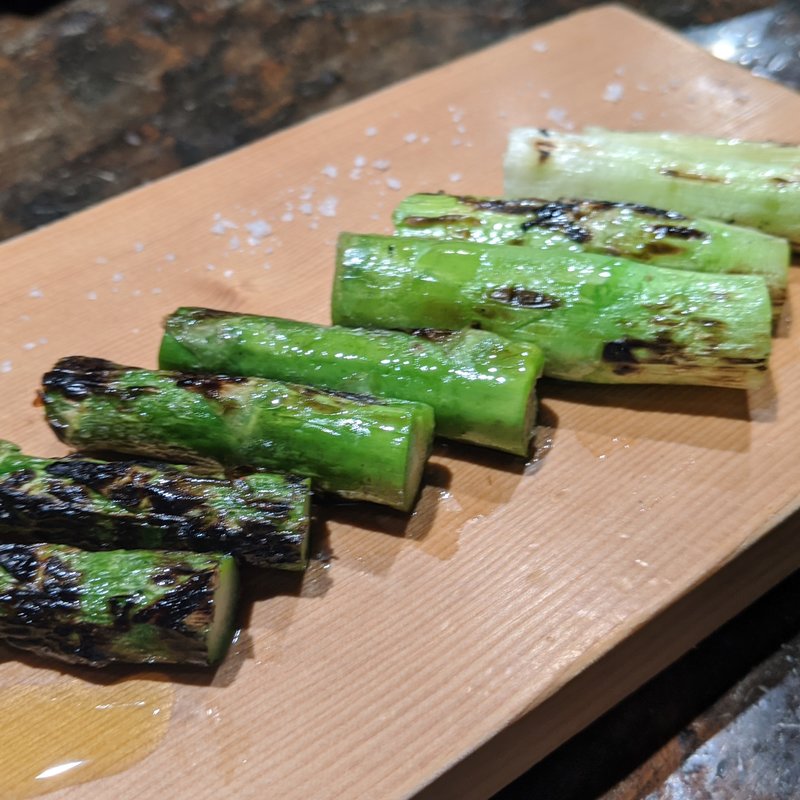 アスパラ炭火焼き(魚の田が肉)