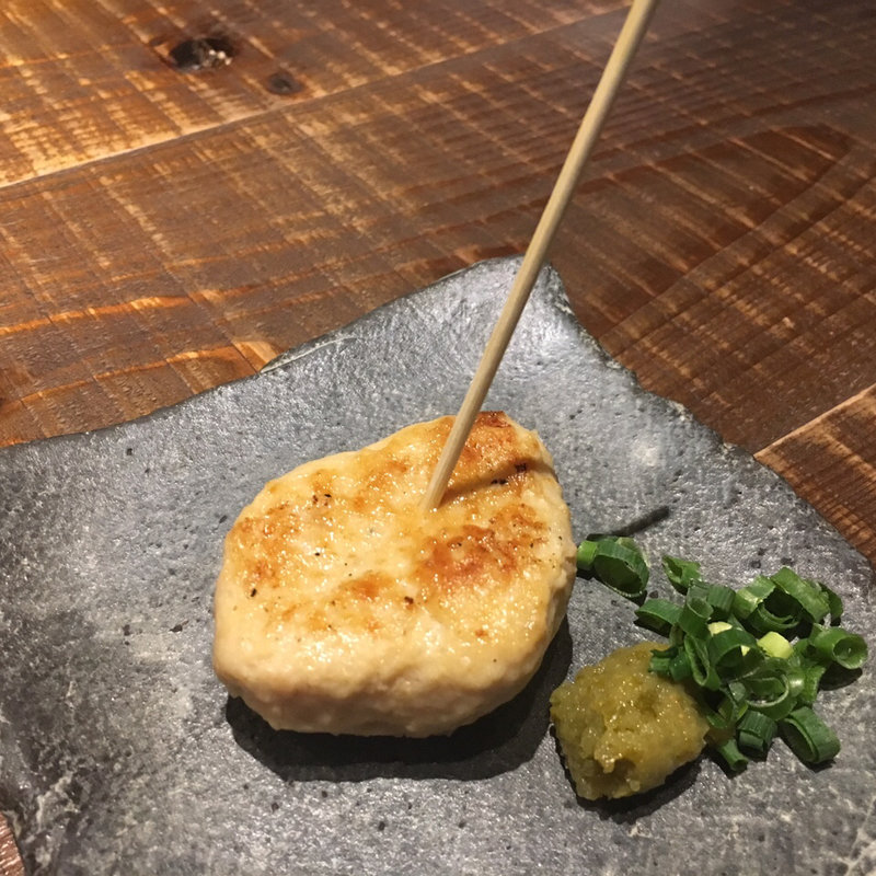 お通し（塩つくね炭火焼）(筥崎鳩太郎商店)