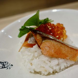 紅鮭とイクラ茶づけ（セット）(SHIBARAKU　ホワイティうめだ店)
