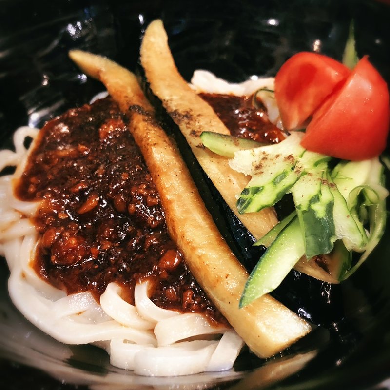 甚々炸醬麵（うどん甚）(大衆中遊華食堂八戒)