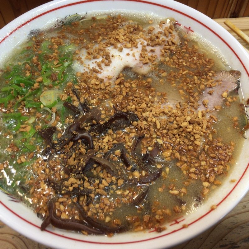 熊本とんこつラーメン(山下商店 （やましたしょうてん）)