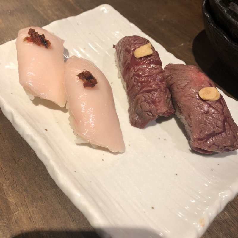 ハラミとえんがわ　(250円/1貫)(梅田 肉寿司)