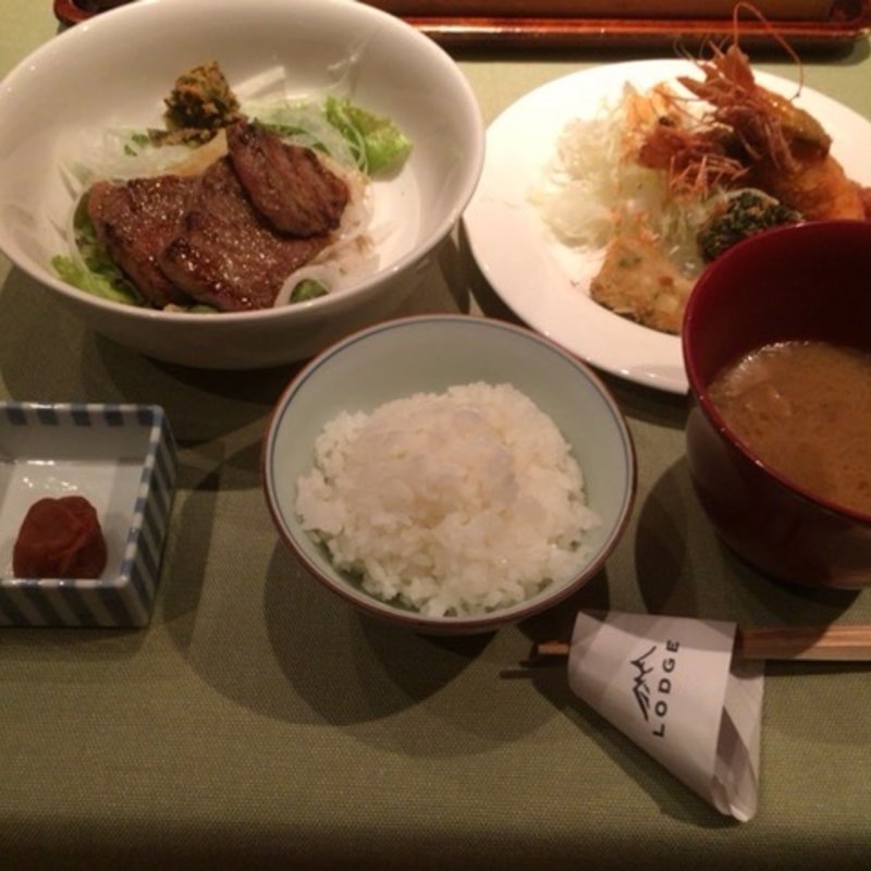 クラウンランチ(御堂筋 ロッヂ)