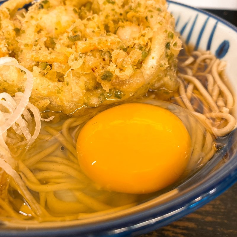 海鮮かき揚げそば＋生卵(つるや )