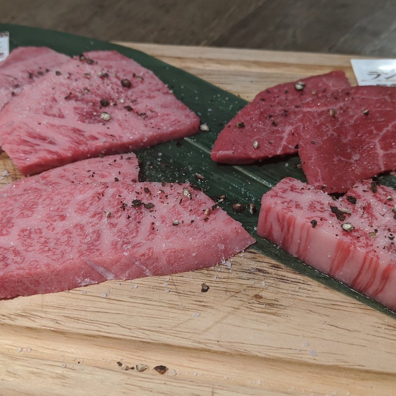 特上和牛究極盛り(ushihachi 武蔵小杉店)