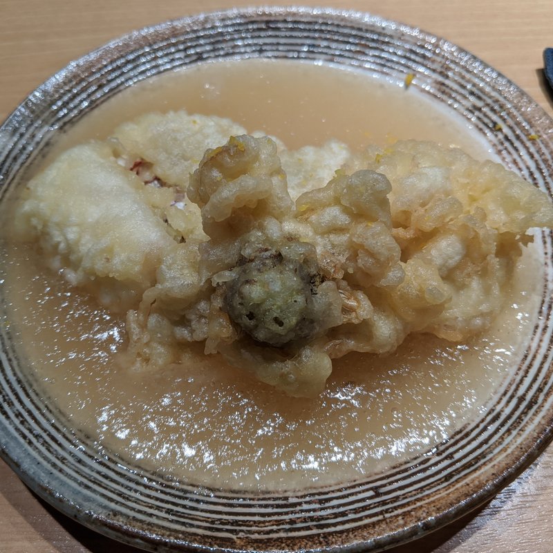 真鱈白子、鯛、ふきのとう天ぷら、近江蕪のすり流し(みこころや )