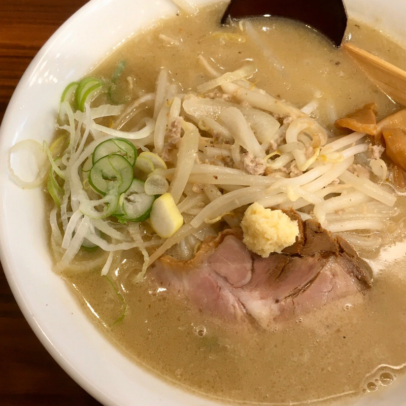 濃厚白味噌ラーメン(極味噌本舗 すすきの店)