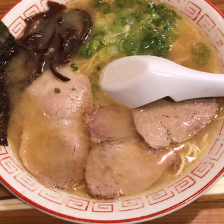 ラーメン並(久留米ラーメン 来福軒)