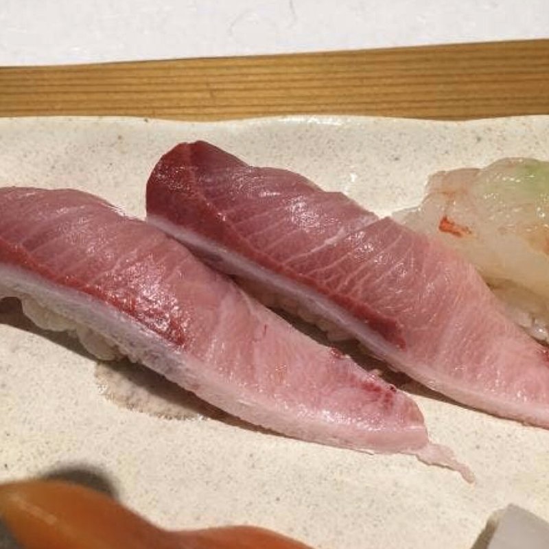 鰤(鮨割烹 羽月)