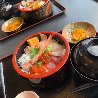海鮮丼(みなと亭 )