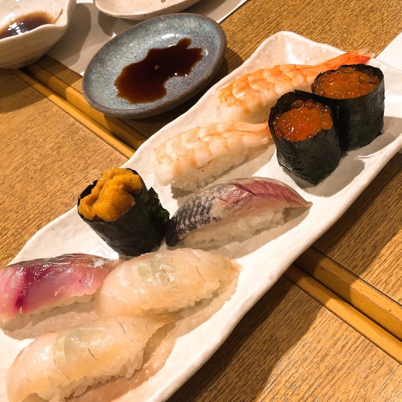 寿司(寿司処いずみ田 離れ （すしどころ いずみだ）)