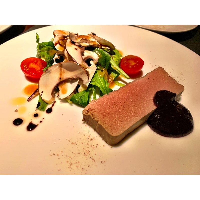 (炭焼きステーキとワイン obiobi)