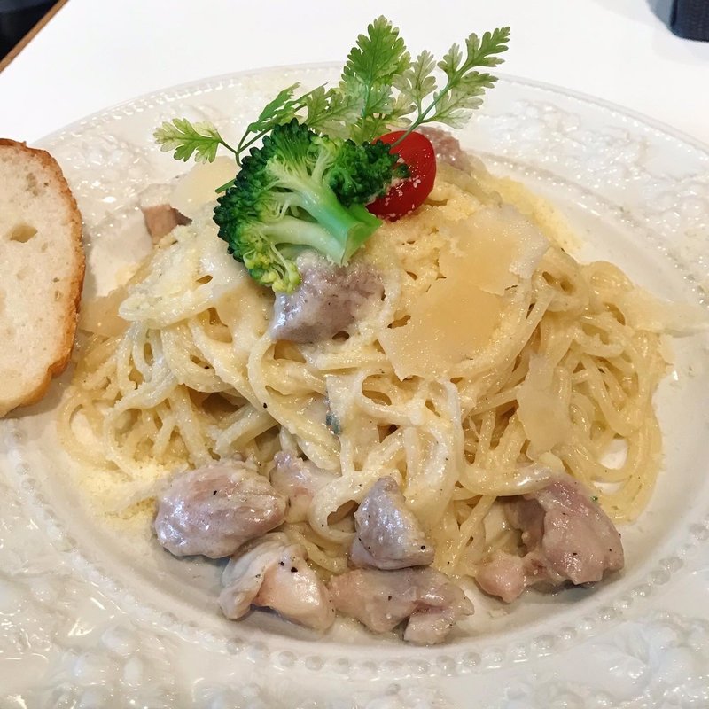 霧島鶏のゴルゴンゾーラクリームソーススパゲッティーニ(アザミ)