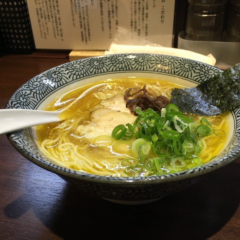 濃厚鶏白湯ラーメン(めんや 美鶴 （メンヤ ミツル）)