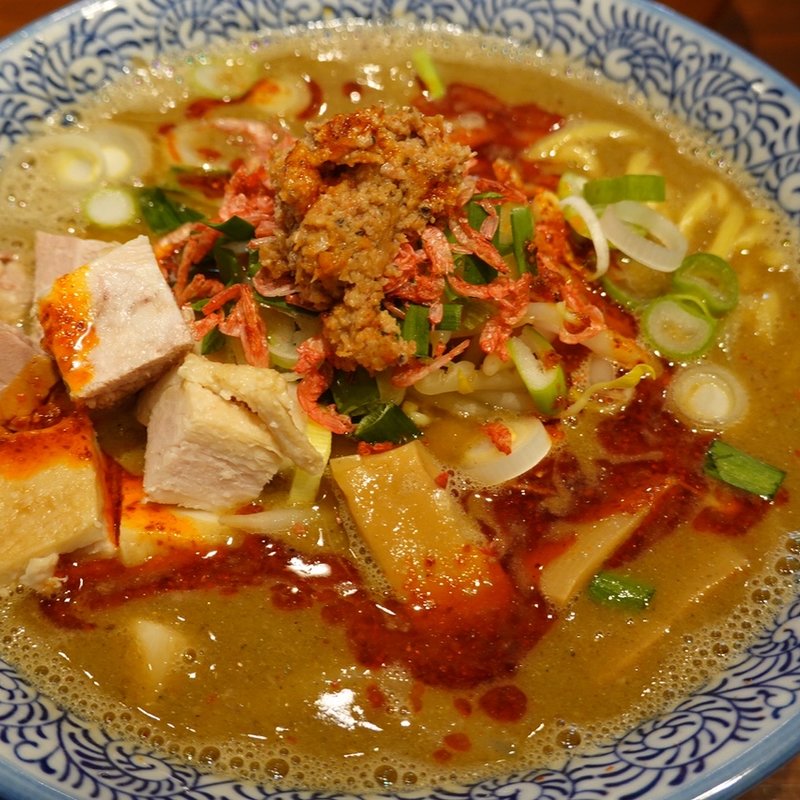 海老薫る辛味噌らぁめん(兼虎 天神店)