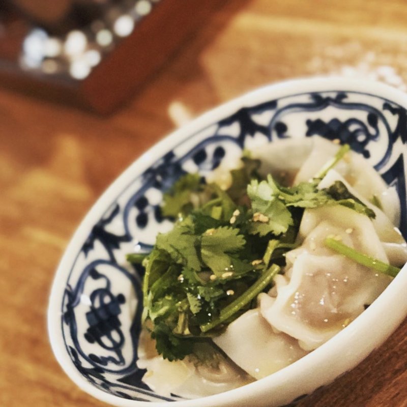ラム肉のパクチー水餃子(籃らん（らんらん）)