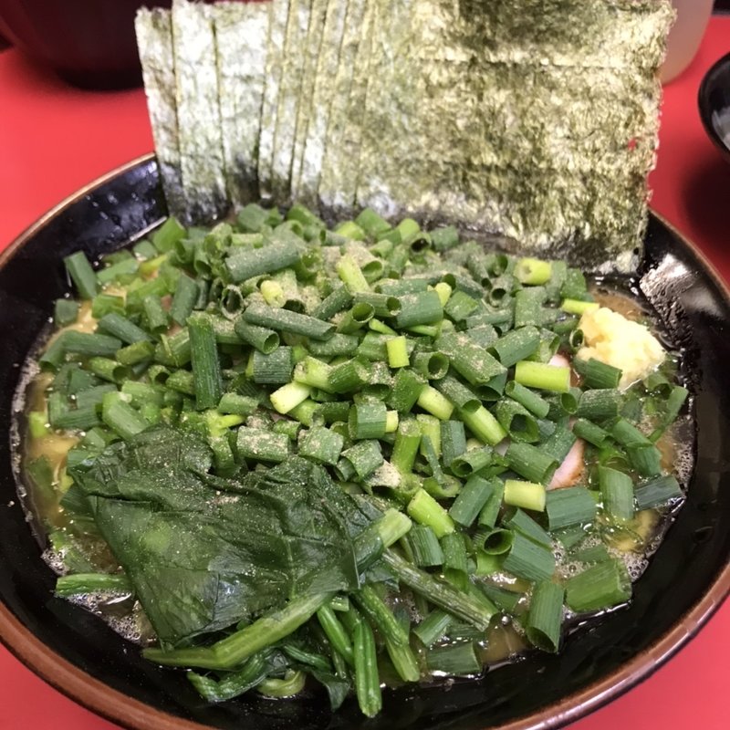 ラーメン中盛＋海苔＋万能ネギ(田上家)