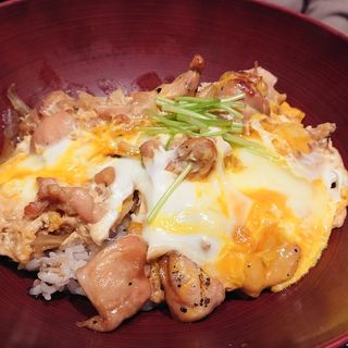 炭火焼き鶏の親子丼(大戸屋ごはん処 ノースポートモール店)