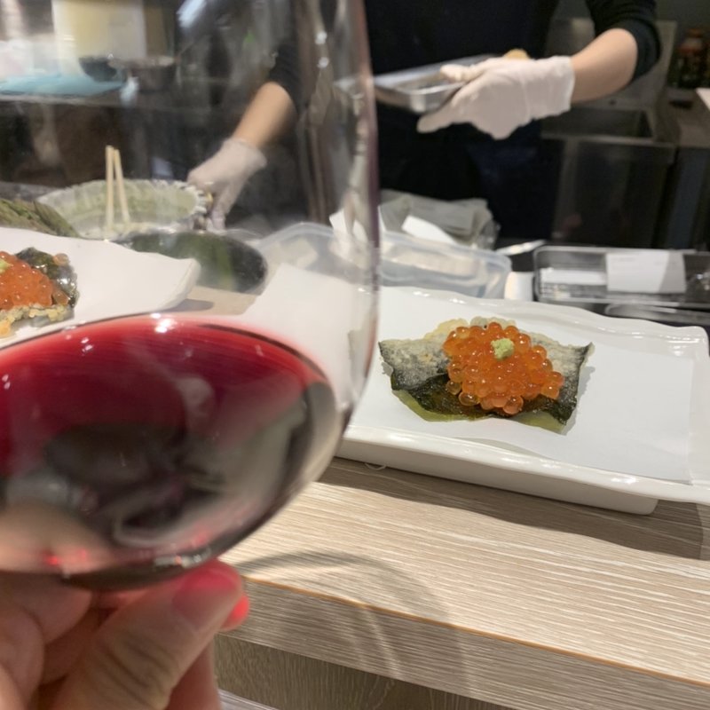 いくらカナッペ(天ぷらとワイン大塩)