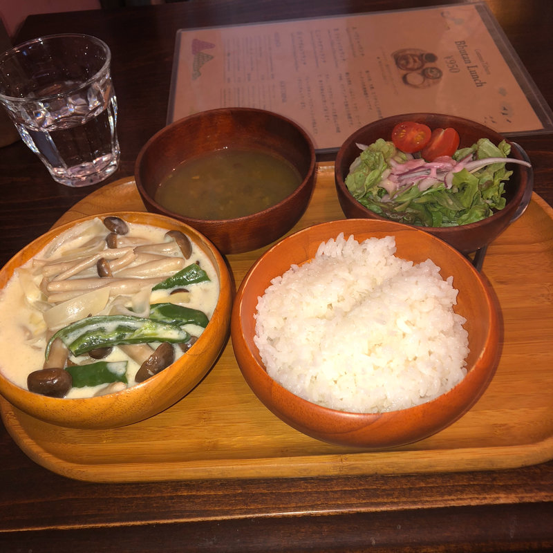 エマダツィ(ガテモタブン)