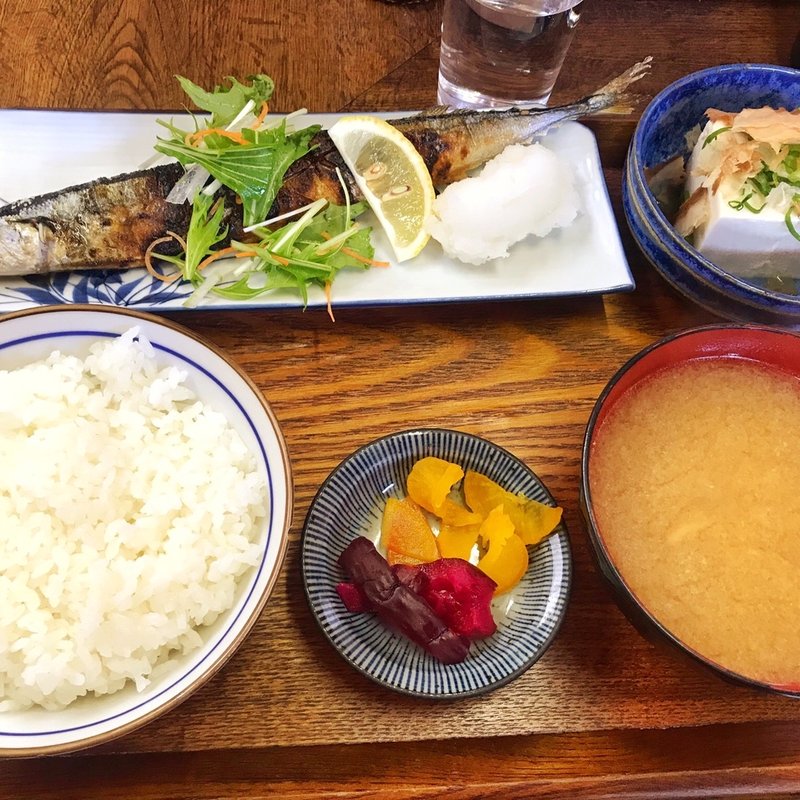 秋刀魚の塩焼き定食(あきたや食堂)