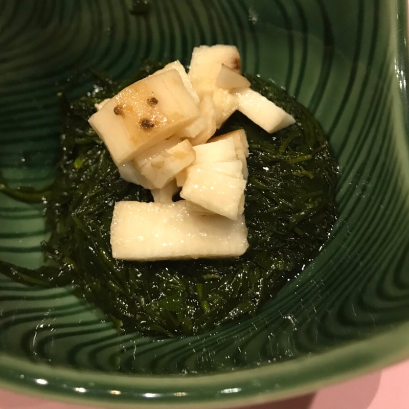 お通し　銀葉草(たるっぺ )