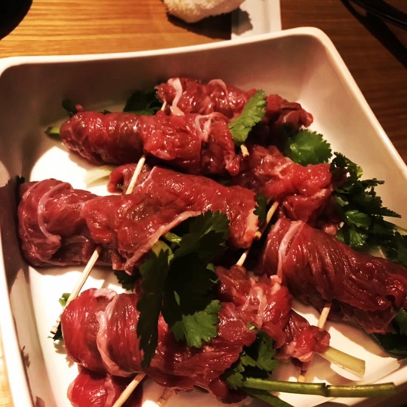 パクチー牛しゃぶ(真巴石‐シンバセイ‐ 薬膳火鍋 しゃぶしゃぶ 渋谷店)