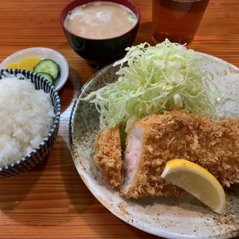 ロースカツ定食(とんかつ逸業 大塚本店 )