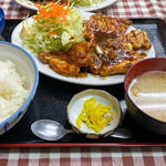 にんにくロース焼肉定食(米倉食堂)