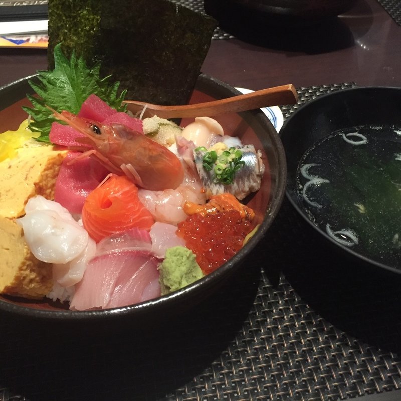 海鮮丼(若鮨 甲府駅前店 )