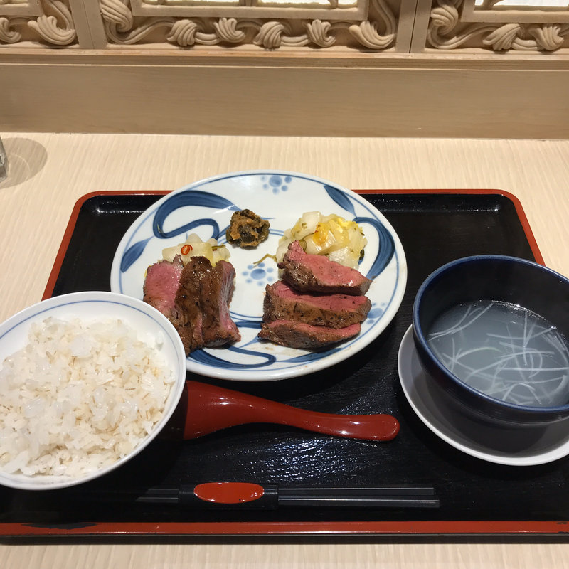 トロたん上たん味くらべ定食(牛たん料理 大黒や ジョイナステラス二俣川店)