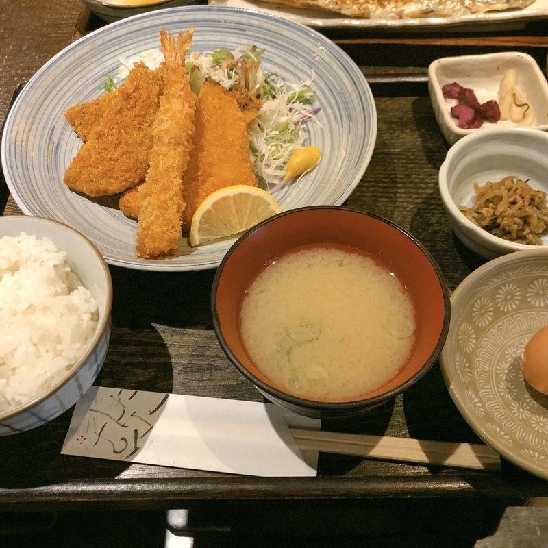 日替わり定食（エビフライ・アジフライ・メンチ）(竹とんぼ 日本橋)