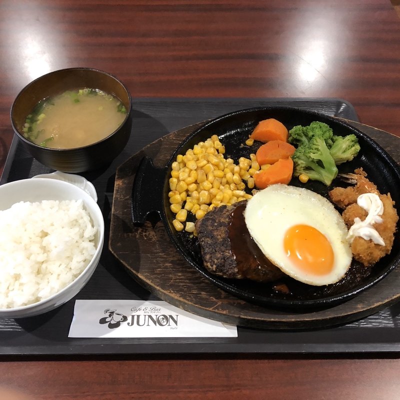 ミックス定食(ジュノン )