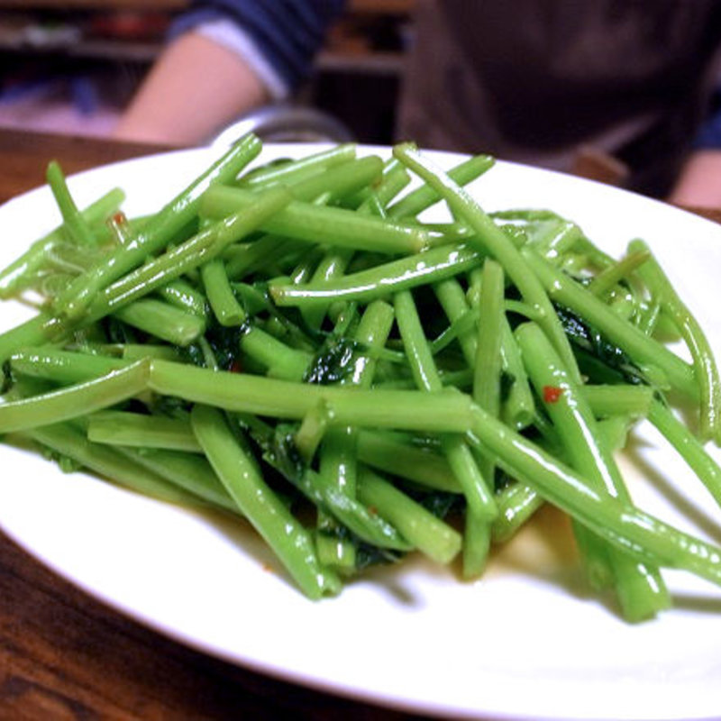 空芯菜炒め(居酒屋 タイ イサーン)