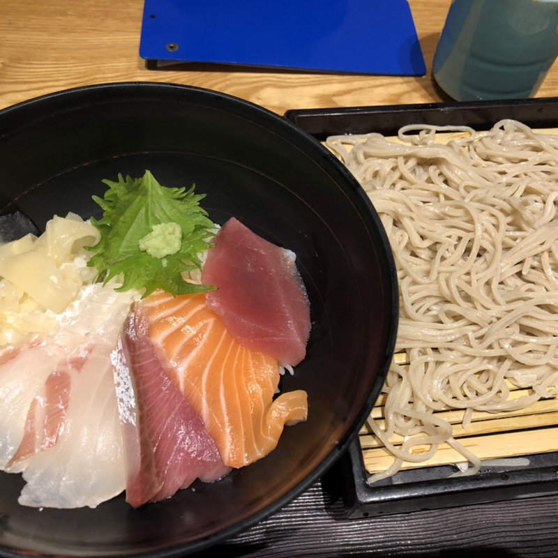 海鮮丼セット(稲田屋 大手町店 )