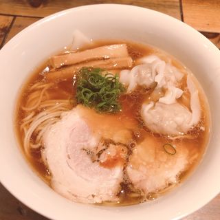 純粋金華豚ワンタンメン醤油(松戸中華そば　富田食堂 )