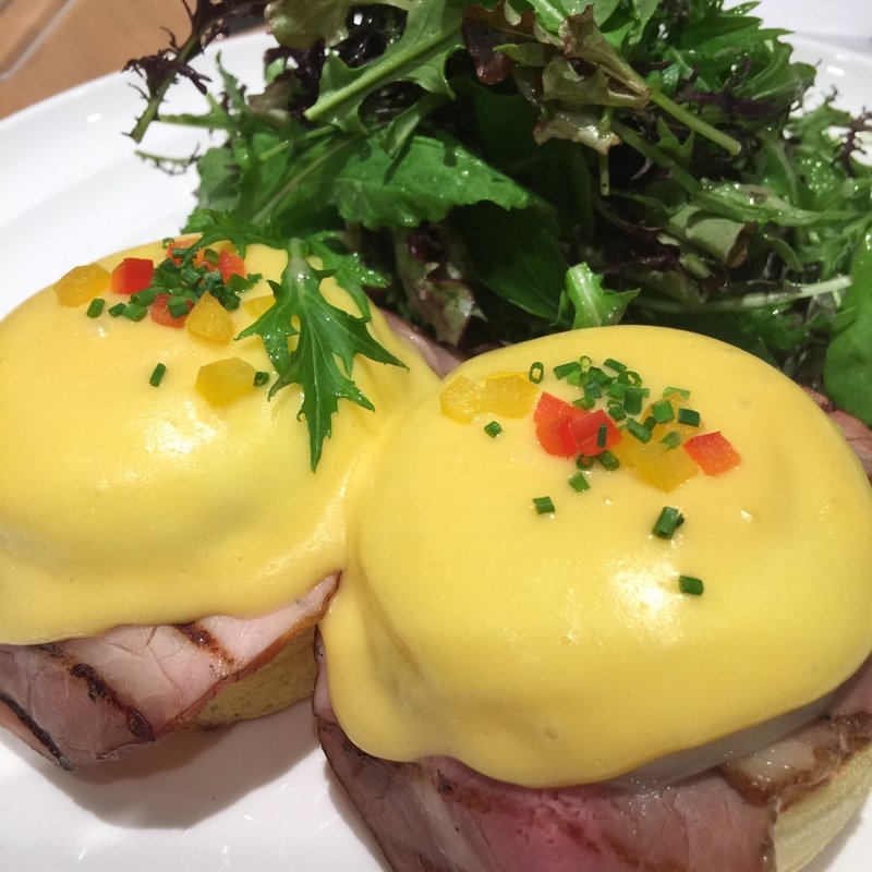 クラシックエッグベネティクト(Sarabeth's ルミネ新宿店)