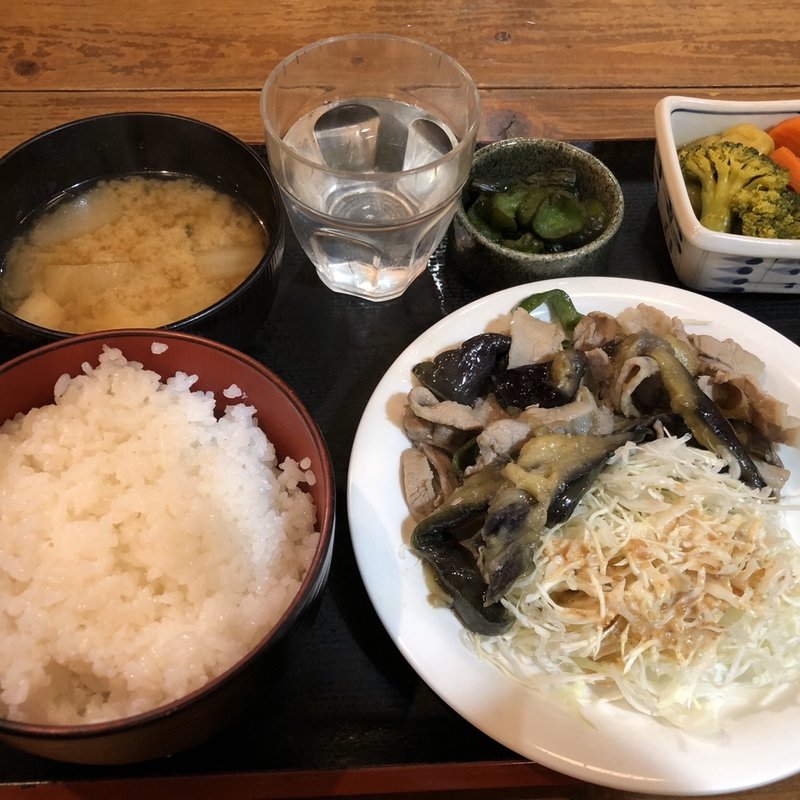 豚肉と茄子の醤油炒め 小鉢ロールキャベツカレー味(ちょっぷく 人形町店)