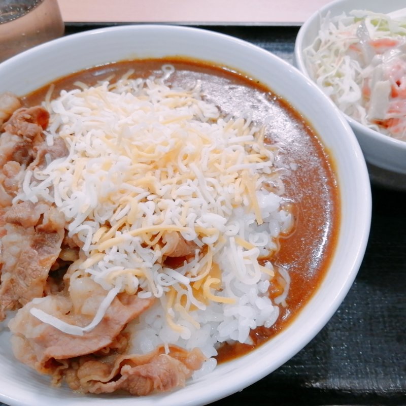 牛×チーズスパイシーカレー(吉野家 １号線国府津インター店)