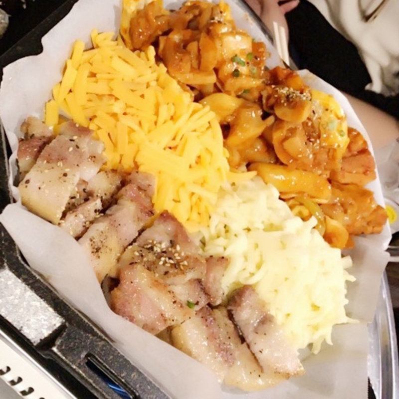 チーズタッカルビ 食べ放題(75chacha 新大久保2号店)