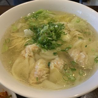 わんたんレタス麺（塩）(中国家常菜 燕郷房 （ヤンキョウファン）)