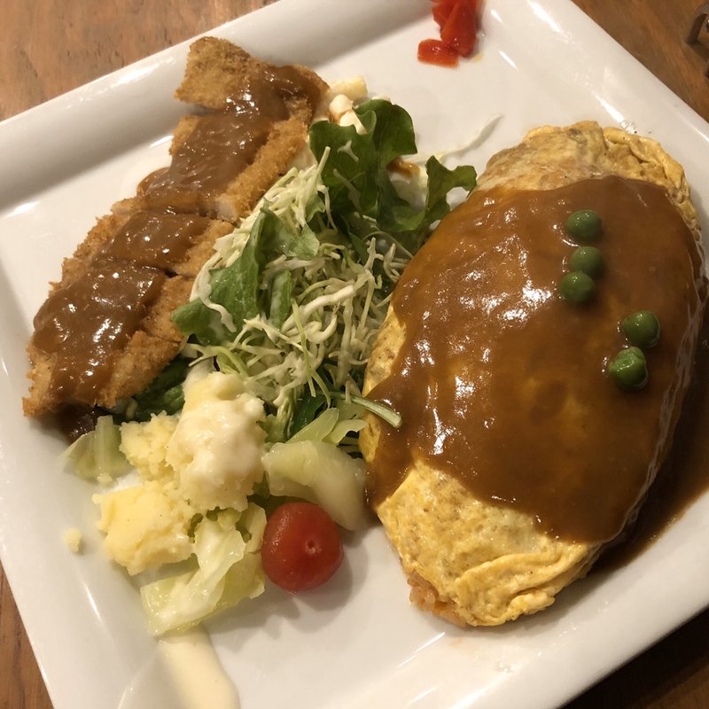 牛肉のオムライスと日南もち豚のトンカツ(大衆洋食堂 南自由軒)
