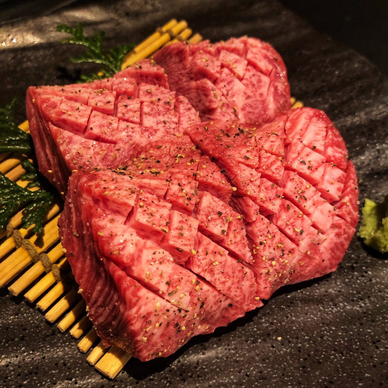 厚切りタン(まんぷく代々木上原)