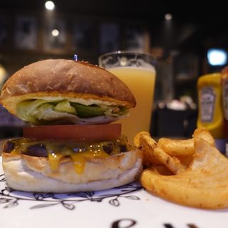Folky Smoky Cheese　フォーキースモーキーチーズ(folk burgers&beers)